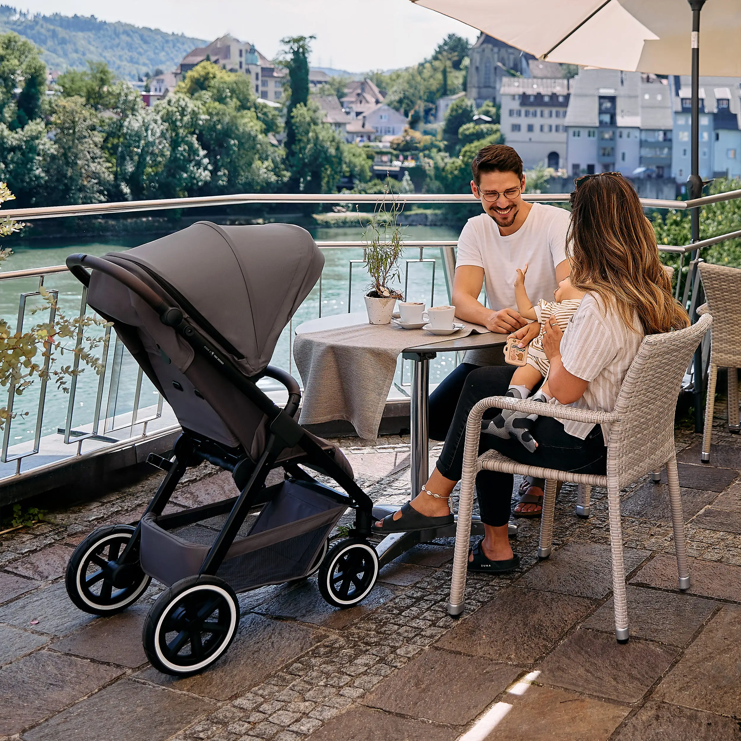 Stroller Avus 2 Air | With Air Tires - Falcon