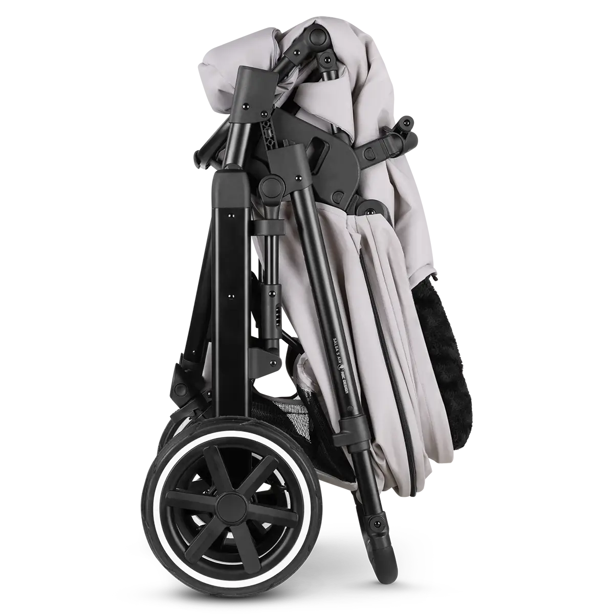 Stroller with foldable footmuff